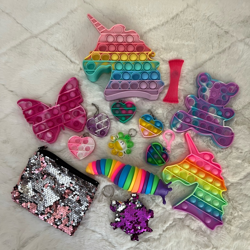 Fidget Toy Bundle | Pop Its, Unicorns, Keychains, Stretch Toys & Sequin Bag